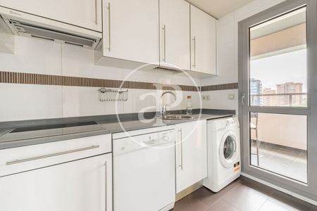 Flat for rent in Virgen del Cortijo - Manoteras (Hortaleza) - Photo 2