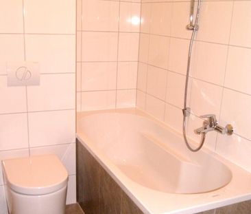 Schöne 2 Zimmerwonung mit Balkon in ruhiger Lage zu vermieten! - Foto 1