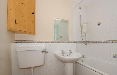 2 bedroom terraced house to rent - Photo 2