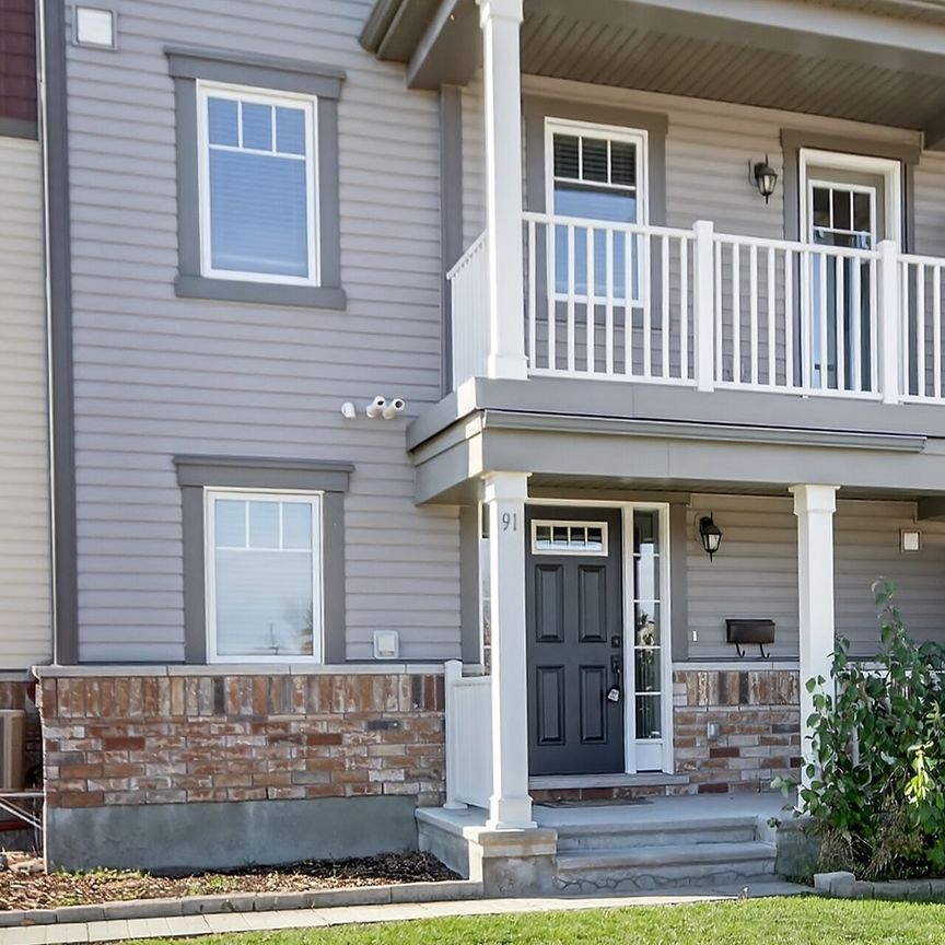 For Lease - 91 Buffalograss Crescent, Barrhaven, Ontario - Photo 1