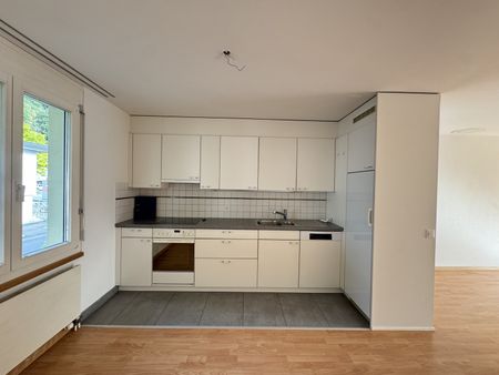 Helle 4.5-Zimmerwohnung mit grosszügigem Grundriss in Hausen am Albis - Photo 3