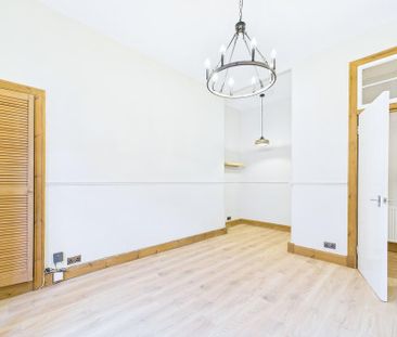 1 bedroom ground floor flat to rent - Photo 2