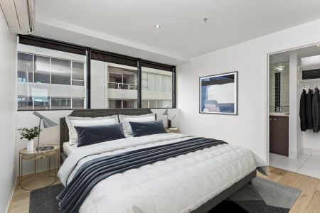 Breathtaking Panoramic Views to Albert Park Lake! - Photo 3