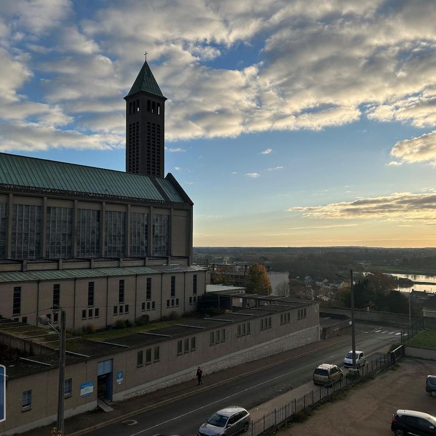 Location Appartement 4 pièces 75m² BLOIS 41000 - Photo 1