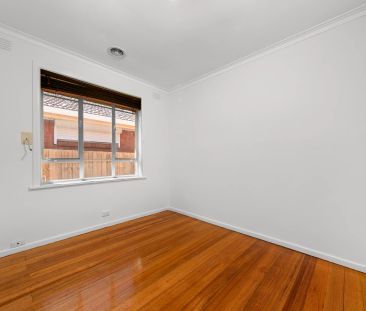 Well-Presented Family Home in a Quiet Lalor Street - Photo 2