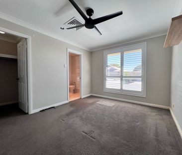 Prime Location! - Photo 5