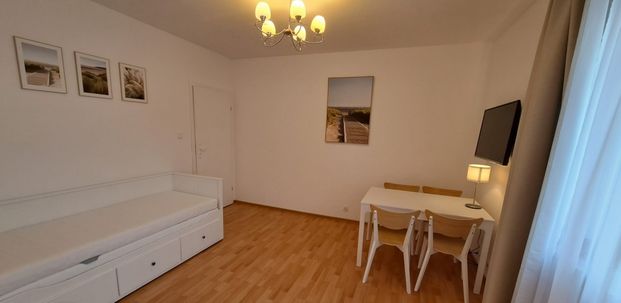 Warszawa, Aleja Stanów Zjednoczonych - Photo 1