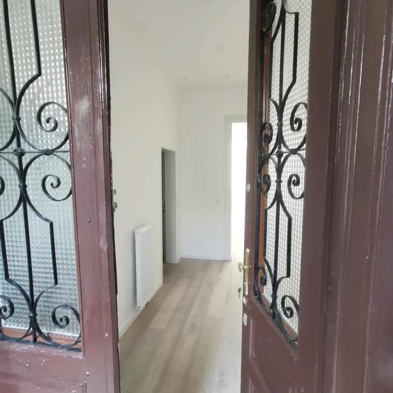 Erstbezug, sanierte 2 Zimmer-Altbauwohnung - Photo 1