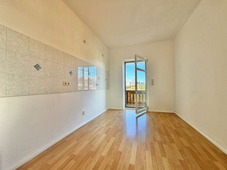 4 Zimmer • in Hartmannsdorf • mit Balkon • ideale Familiengröße • zur Miete • jetzt anrufen! - Photo 4