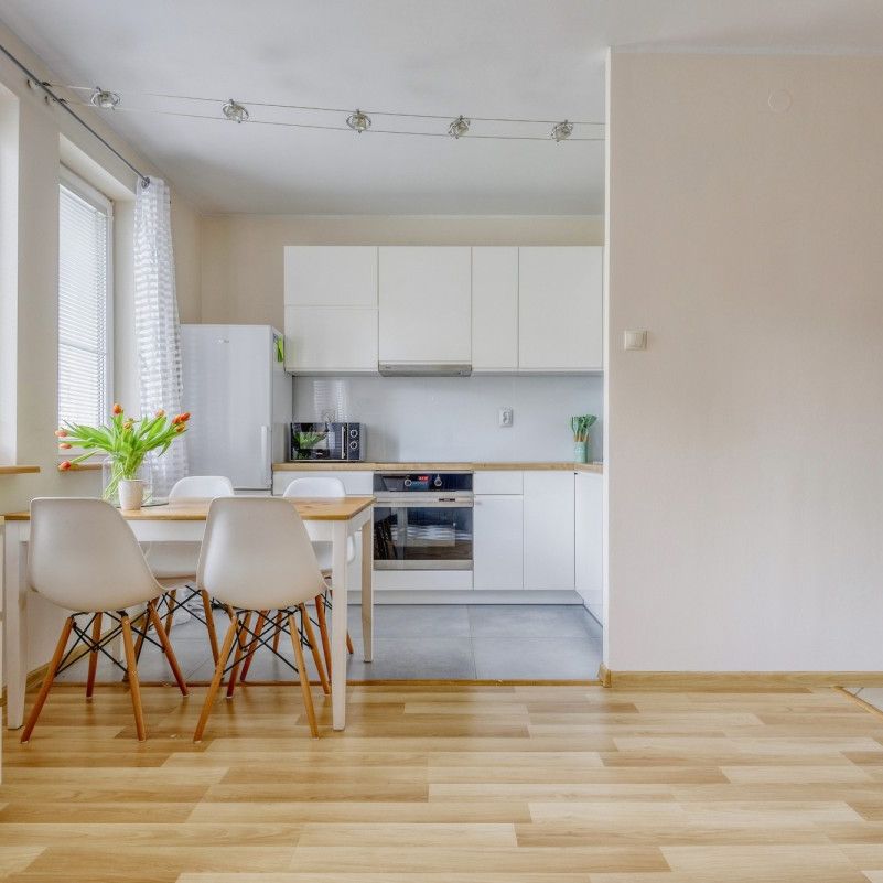 NA BIELANACH MIESZKANIE Z GARAŻEM NA WYNAJEM! - Фото 1