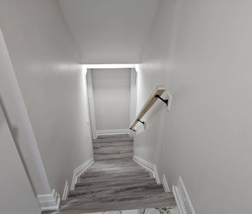 For Lease - 17 Dragonfly Crescent, Toronto, Ontario - Photo 1