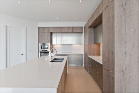 For Lease - 1 Edgewater Drive Unit# SPH #07, Toronto, Ontario - Photo 5