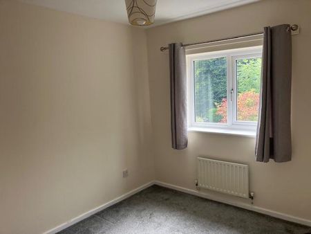 4 bedroom detached house to rent - Photo 3