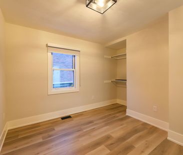 For Lease - 10 Flagstaff Road Unit# Main Floor, Toronto, Ontario - Photo 6