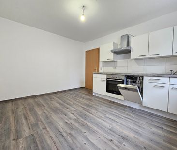 Schöne renovierte 2-Zimmer Wohnung mit Einbauküche und Balkon - Foto 2