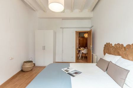 Carrer d'Hernán Cortés, Valencia, Valencian Community 46004 - Foto 2
