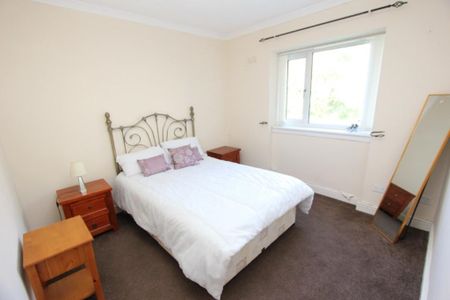 3 bedroom apartment to rent - Photo 5