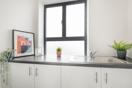 1 Bedroom Shared House - Photo 5