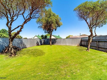 Large Family Home : Ready to move in - Photo 4