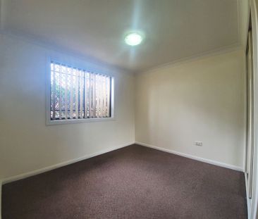 3-Bedroom Villa in Prime Macquarie Fields Location! - Photo 5