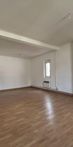 Location Appartement 2 pièces 61m² VITROLLES 13127 - Photo 4