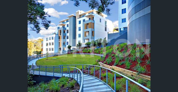 2 BEDROOM APARTMENT IN SOUGHT AFTER SUBURB - Photo 1