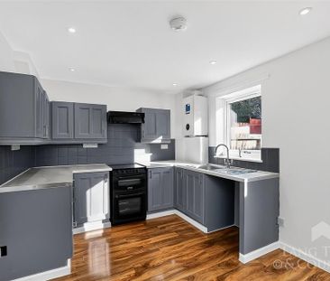 2 bedroom semi-detached house to rent - Photo 6