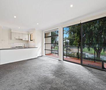 1/29 Diamond Boulevard, Greensborough - Photo 3