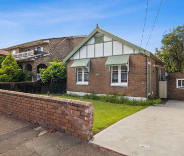 THREE BEDROOMS FAMILY HOME - Photo 6
