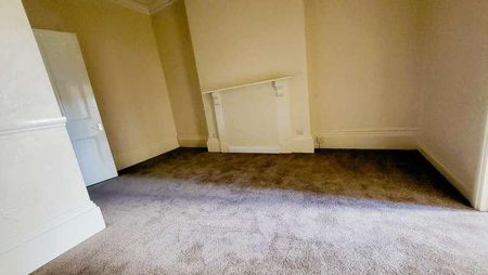 Hills View, Barnstaple, EX32 - Photo 3