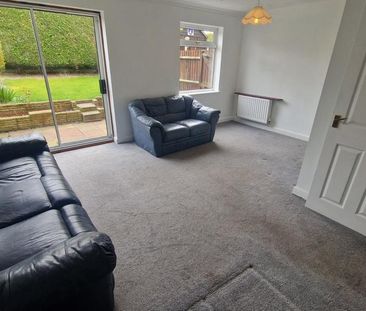 3 bedroom semi-detached house to rent - Photo 1
