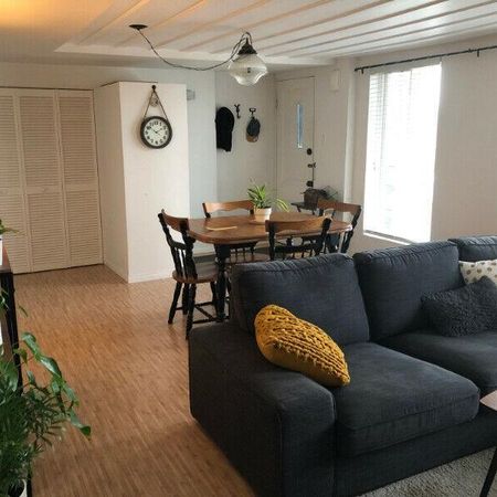 Beau 4 1/2 bien située - Photo 4