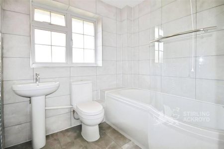 3 bedroom terraced house to rent - Photo 3