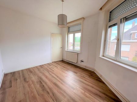 Lichtrijk appartement met 2 slaapkamers op gunstige ligging - Photo 4