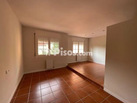 Casa adosada en alquiler en Avinguda Sant Andreu - Photo 5