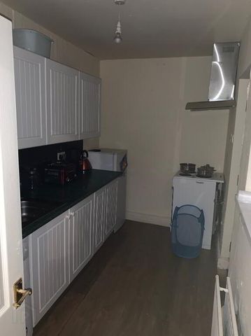 12 Violet Street, Belfast, BT12 7AN - Photo 4