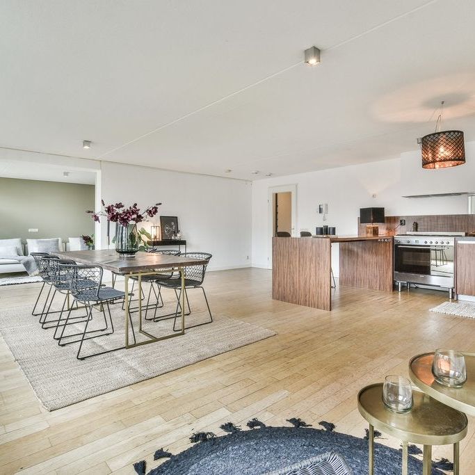 Te huur: Huis Valkenburgerstraat 198 A in Amsterdam - Photo 1