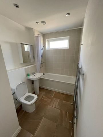 2 bedroom Apartment - Salvisberg Court, Otto Road, Welwyn Garden City - Photo 5