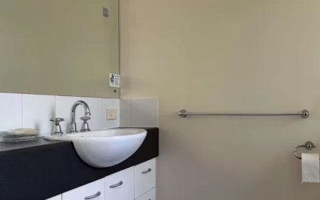 18 Sturt St, Adelaide - Photo 2