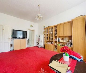 Große & preisgünstige 4-Zimmer-Mietwohnung mit Gartennutzung, im Ze... - Photo 4