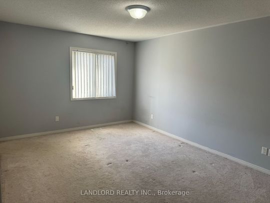 Condo Townhouse For Lease | W8062450 - Photo 1