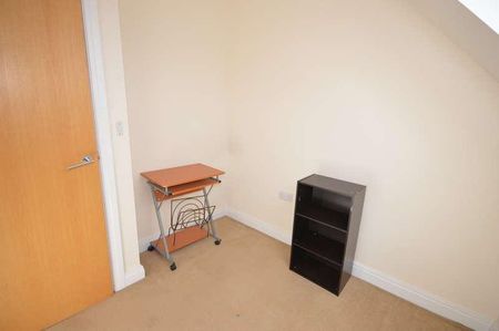 Ensbury Gardens, Ensbury Park, Bournemouth, BH10 - Photo 5