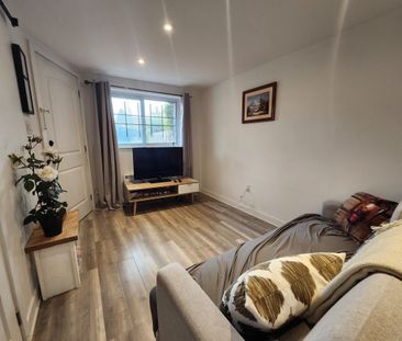 Magnifique logement d' une chambre complètement rénovée et meublée ... - Photo 5