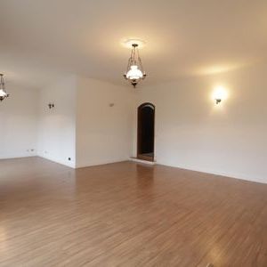 Casa para alugar com 303m², 6 quartos e 3 vagas - Photo 2