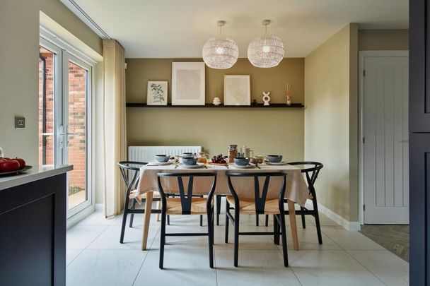 3 bedroom end of terrace house to rent - Photo 1