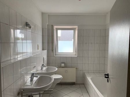 Familiengerechte 4-Zimmer-Wohnung in Arnsberg-Voßwinkel - Foto 3