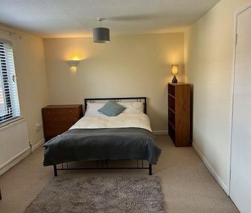 1 bedroom in a house share to rent - Photo 5