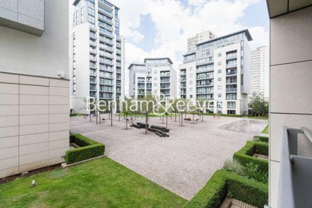 Pump House Crescent, Brentford, TW8 - Photo 3