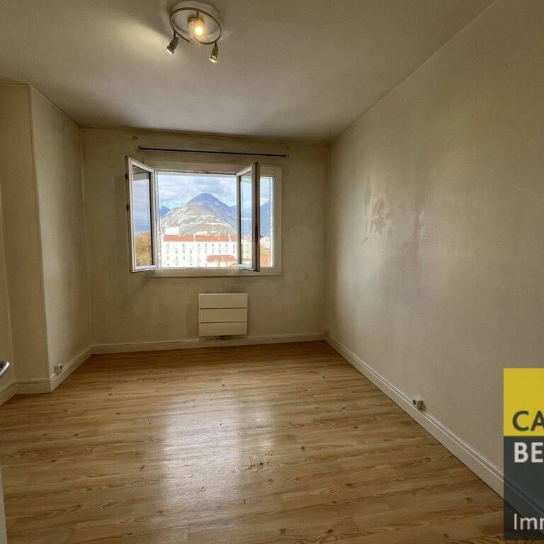 Location appartement Grenoble 38000 1 pièce 29.79 m² - Photo 1