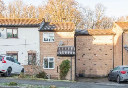 2 bedroom semi-detached house to rent - Photo 3